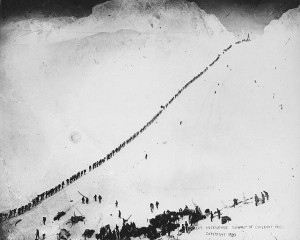 Chilcoot Pass 1898. Bild av Hägg